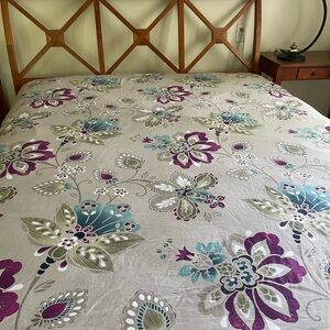 Queen duvet Cynthia Rowley with 2 cases